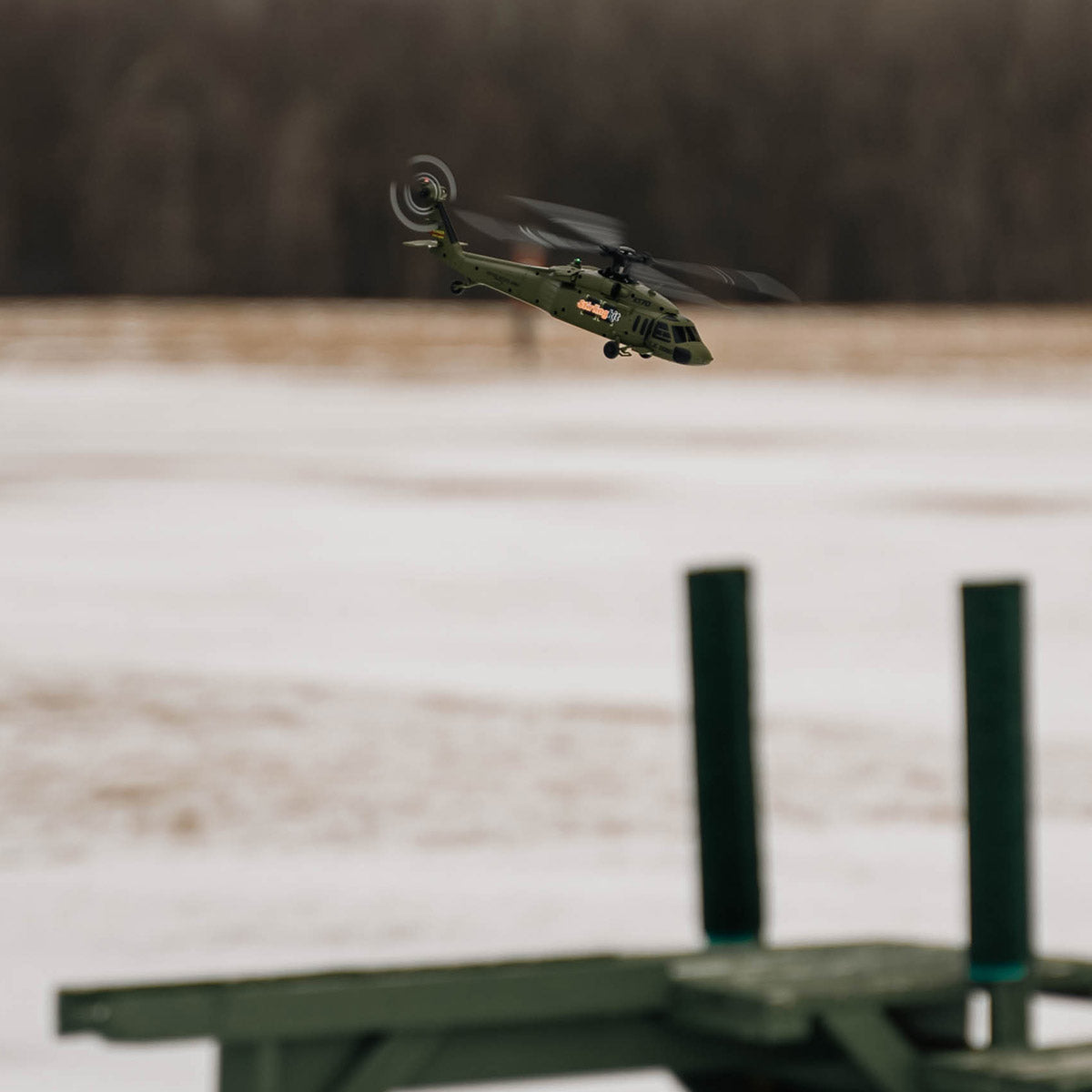 WLTOYS XK 170 Blackhawk UH-60L RC Helicopter With Landing Pad and Display Stand K170 - stirlingkit
