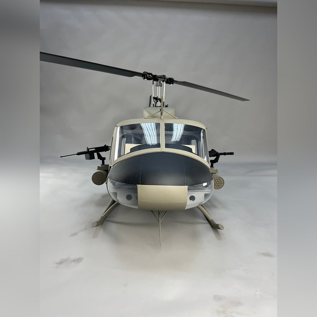 800 Size Huey UH-1D Large Scale RC Helicopter with H1 PRO Flight Controller - stirlingkit