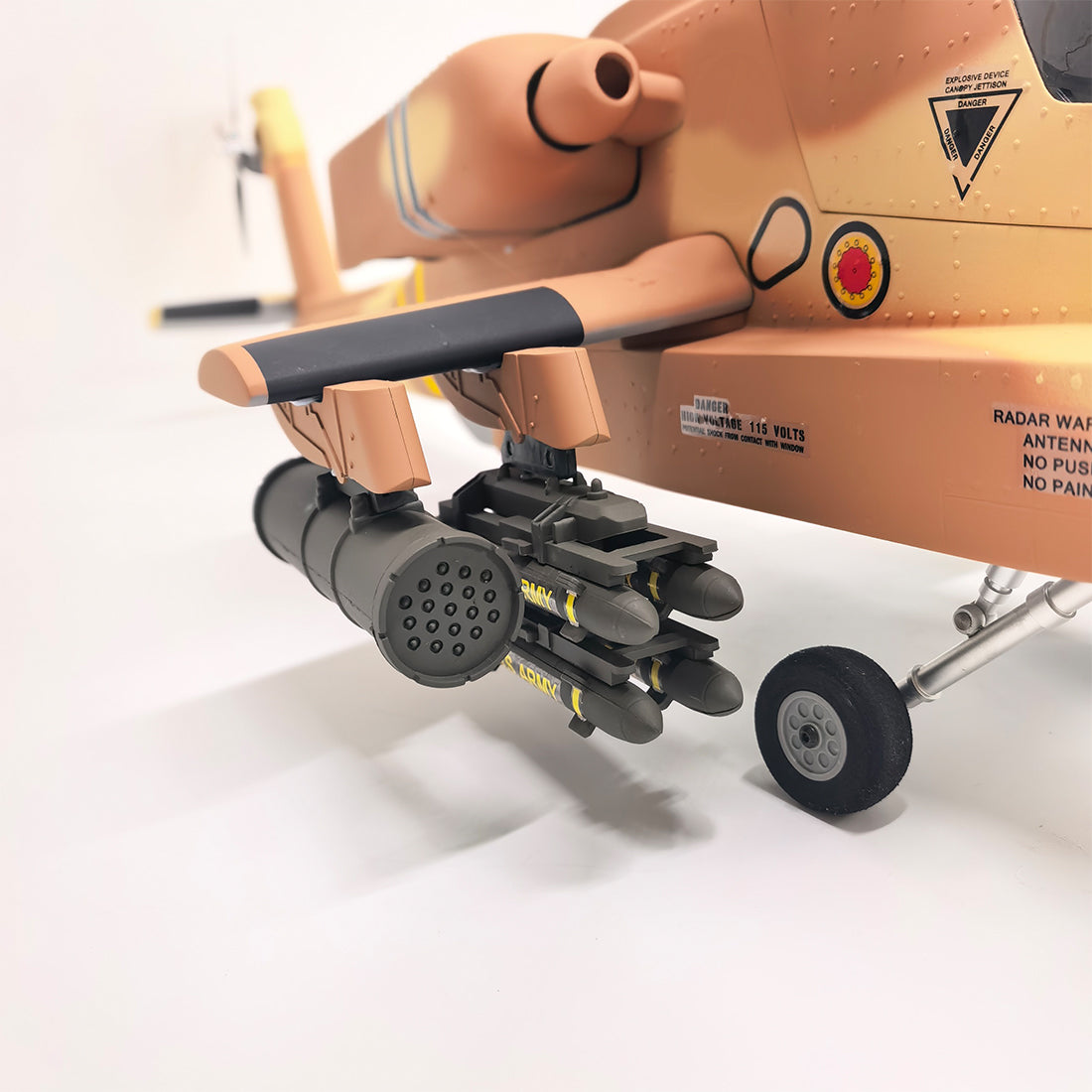 FLISHRC FL500 AH-64 500-Class Large Scale GPS RC Helicopter Model 2.4G 6CH - stirlingkit