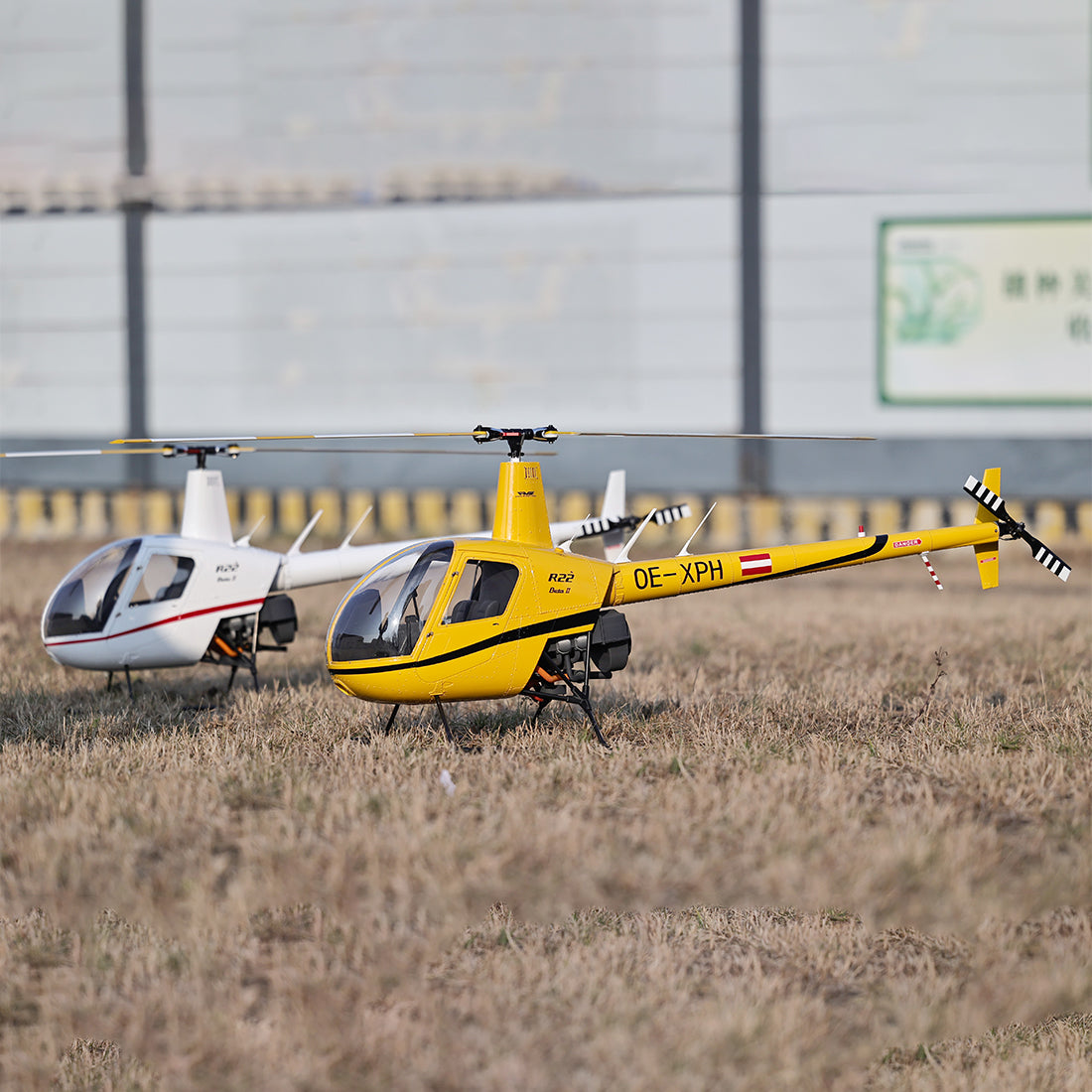 RVE R22 Robinson 700-Class Super Large Scale GPS RC Helicopter with H2 Flight Controller