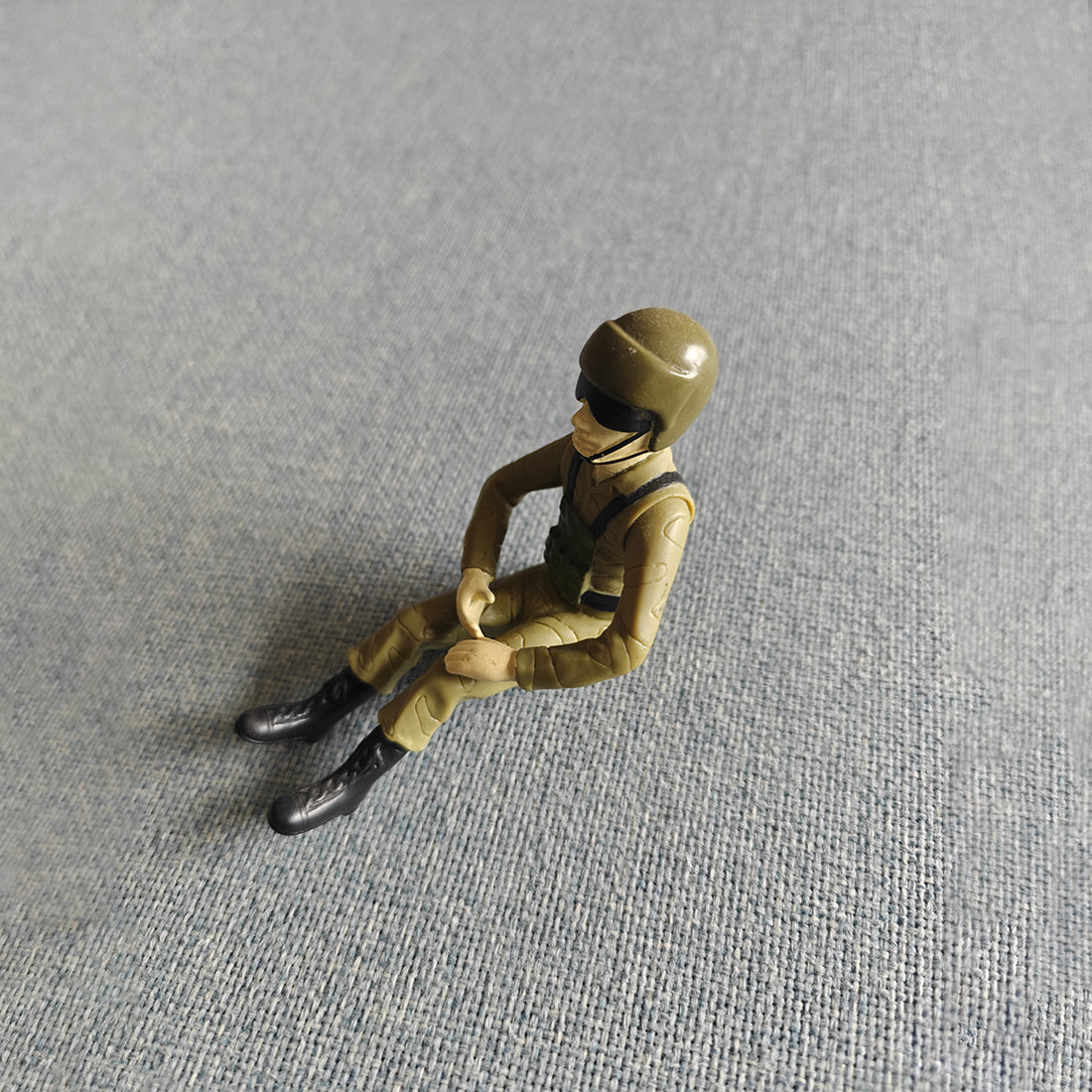 1/10 Scale Resin Figure Pilot Model for 700 & 800 Class RC Helicopters