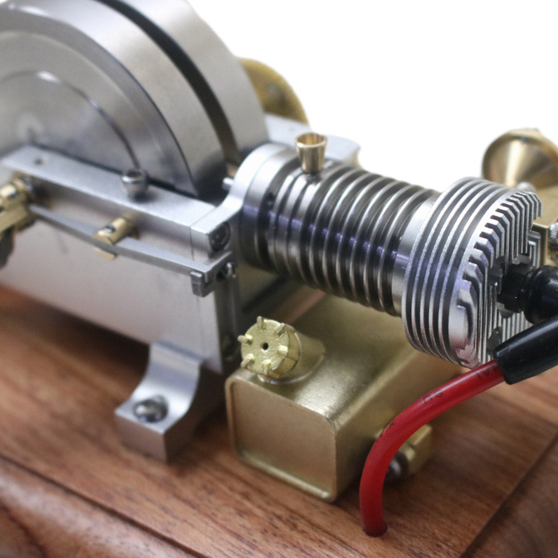 4 Cycle Odd Ball Miniature Hit and Miss Gas Engine Model Air-Cooled M96 - stirlingkit