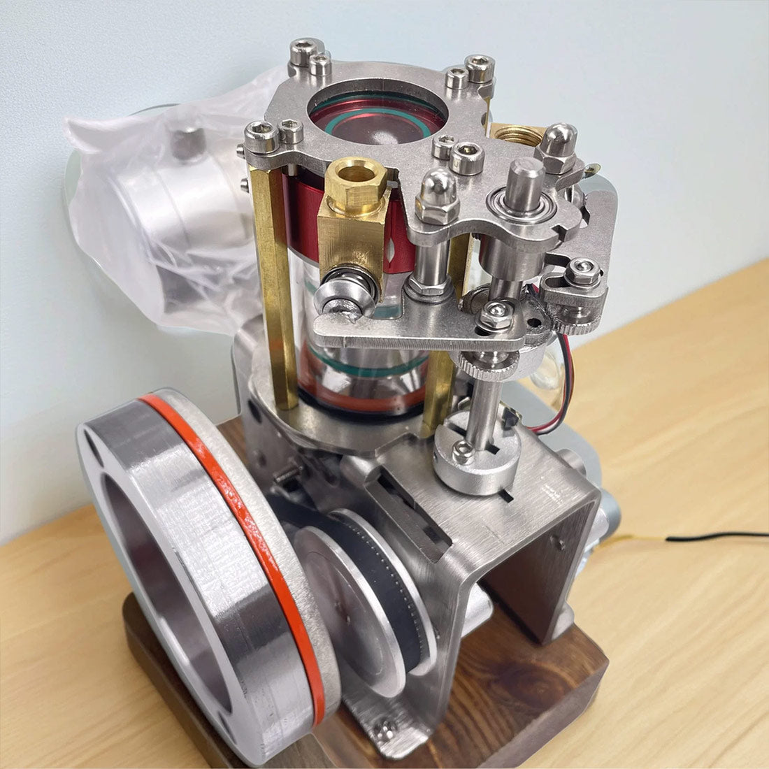 Alcohol-Powered Transparrent 16cc Four-Stroke Engine Model for Teaching Demonstration - stirlingkit