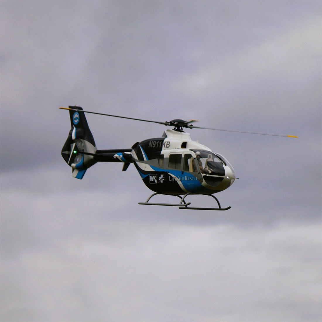 800 Size EC135 GPS RC Helicopter Large Scale Helicopter with H1 PRO Flight Controller RTF - stirlingkit