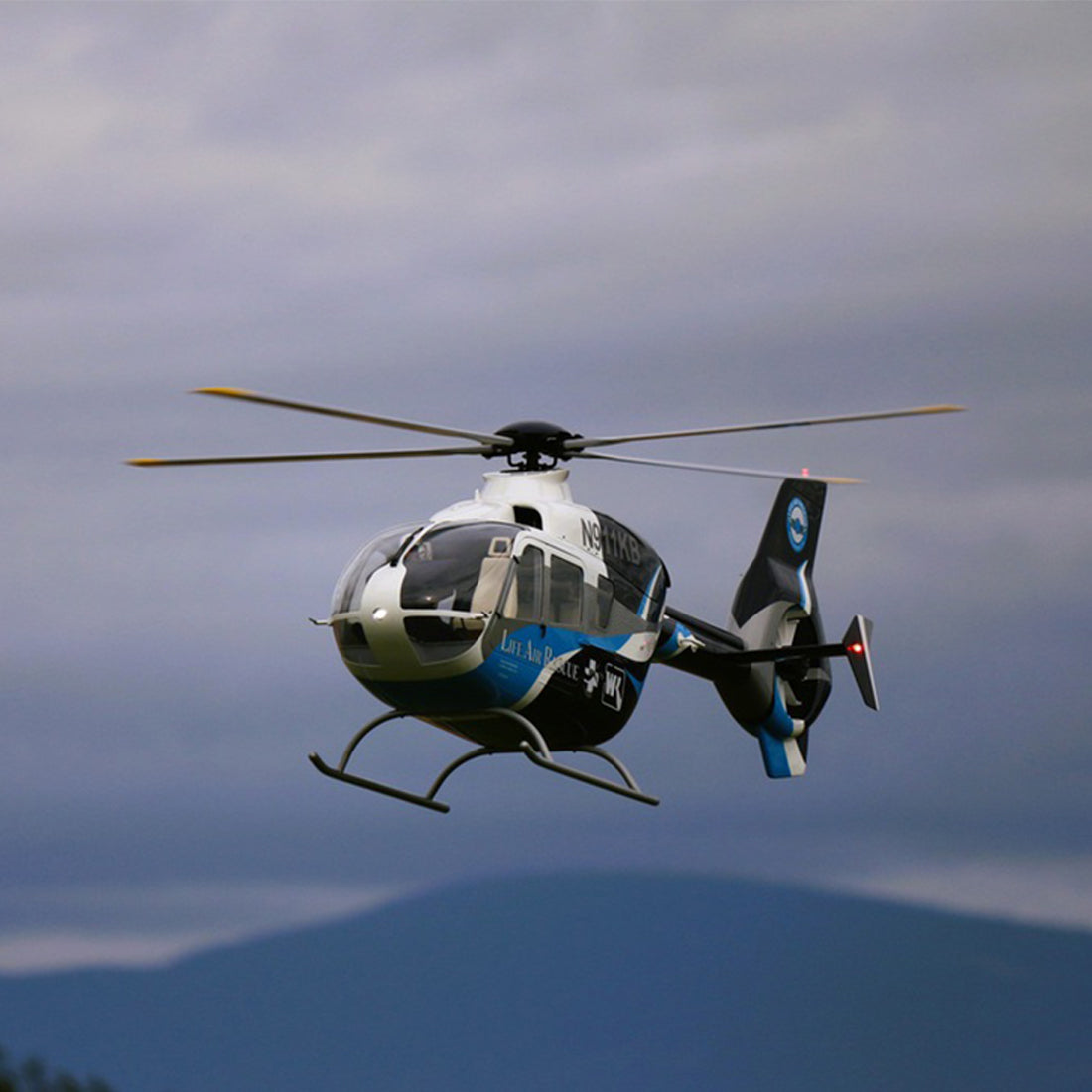 800 Size EC135 GPS RC Helicopter Large Scale Helicopter with H1 PRO Flight Controller RTF - stirlingkit