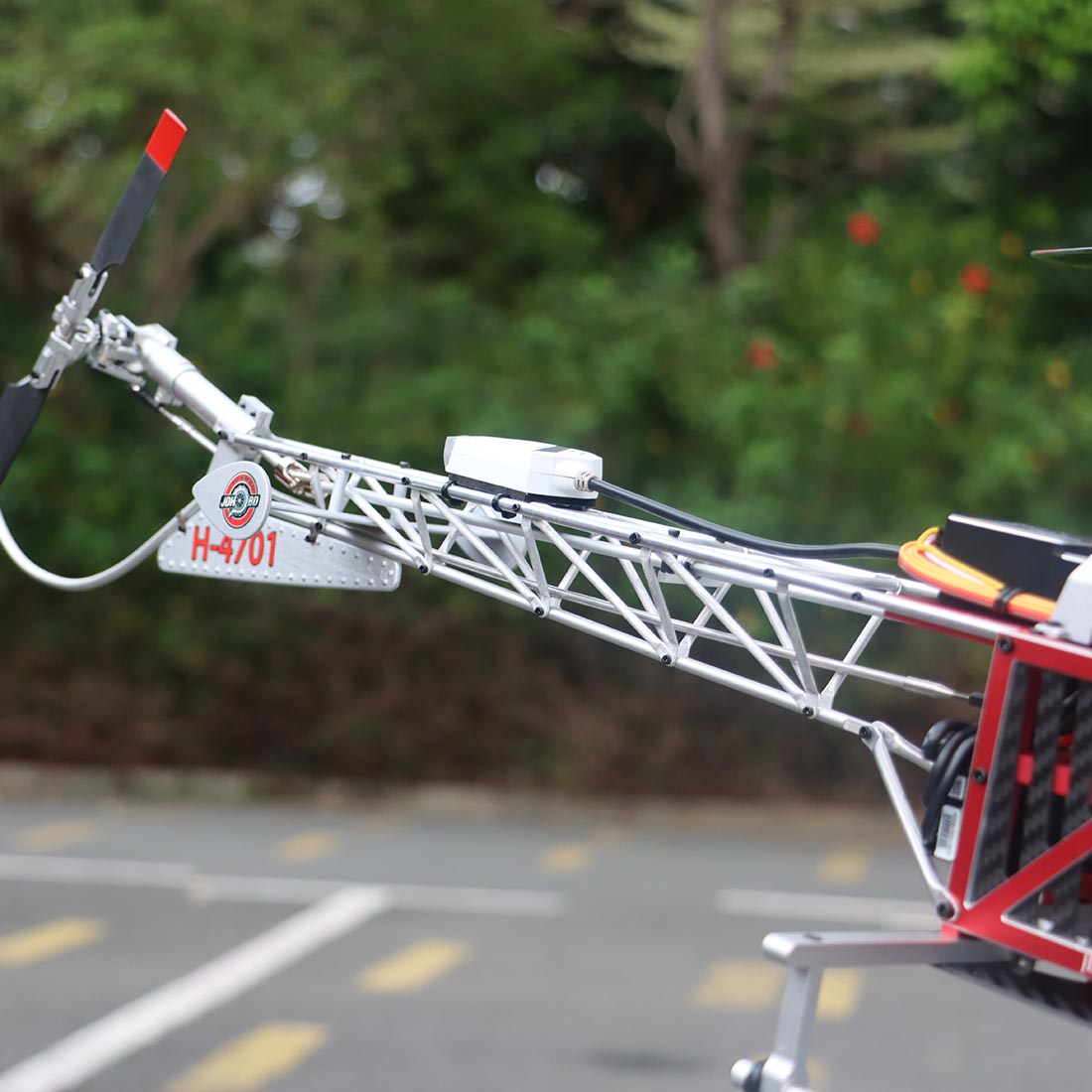 WOLFBUSH CNC Aluminum 450 Size Bell-47 Scale RC Helicopter FPV RTF with H1 pro Flight Controller - stirlingkit