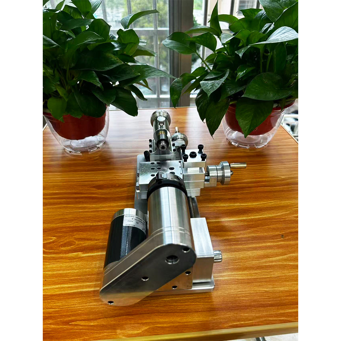 DIY Multi-Functional Mini Alloy Desktop Lathe for Model Engine Hobbyists - stirlingkit