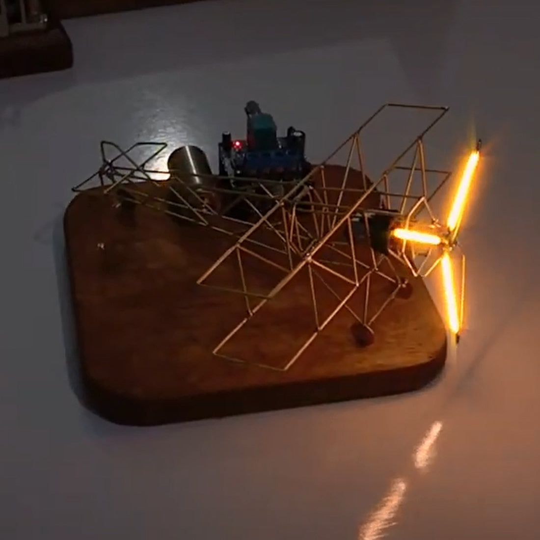 DIY WWI Biplane Airplane from Copper Wire and Edison LED Circuit Sculpture - stirlingkit