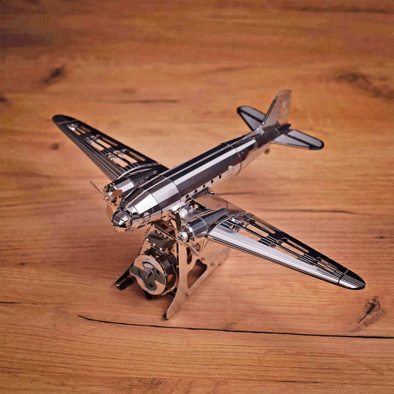 Douglas DC-3 3D Metal Model Kit – DIY Aviation Airplane for Collectors & Desktop Display (146PCS)