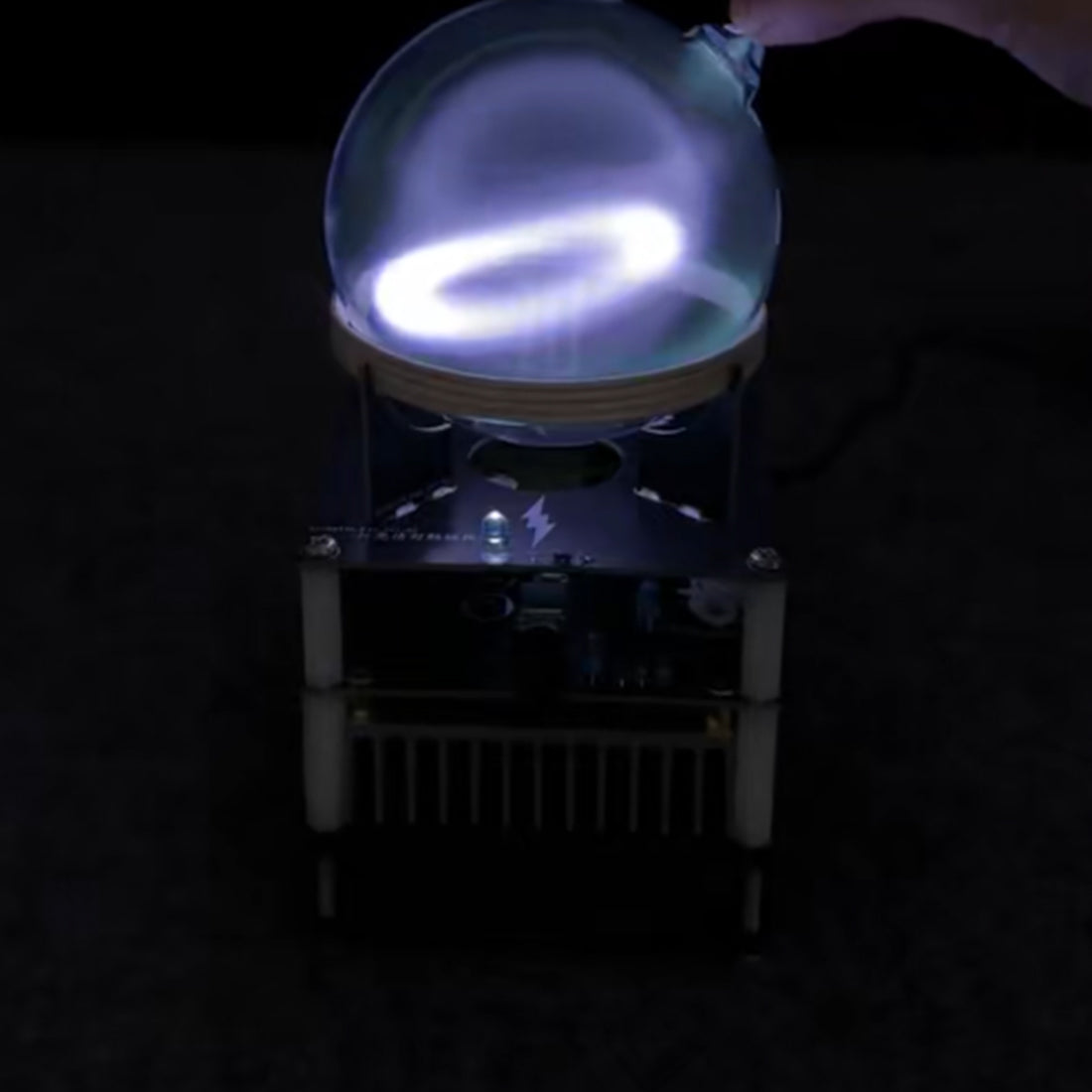 Electrode-Free Xenon Plasma Ring Light with Ring Oscillation Circuit - stirlingkit
