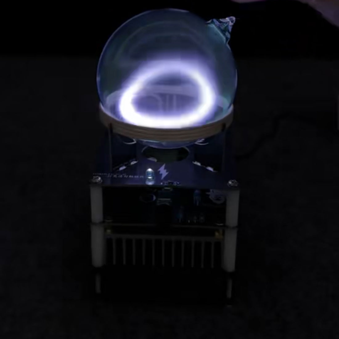 Electrode-Free Xenon Plasma Ring Light with Ring Oscillation Circuit - stirlingkit