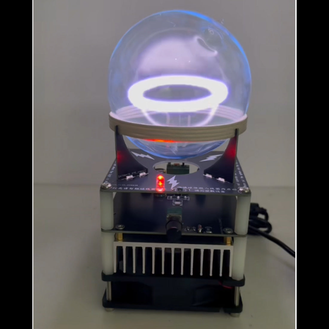 Electrode-Free Xenon Plasma Ring Light with Ring Oscillation Circuit - stirlingkit