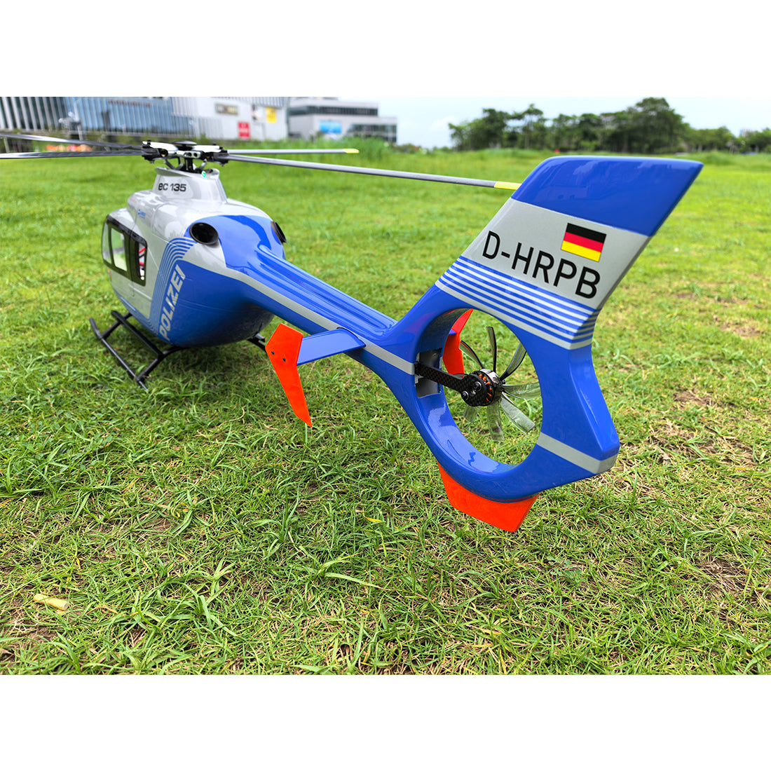 FLISHRC FL500 EC135 Super Scale 500 Size GPS RC Helicopter Model RTF with L7 Remote Controller - stirlingkit
