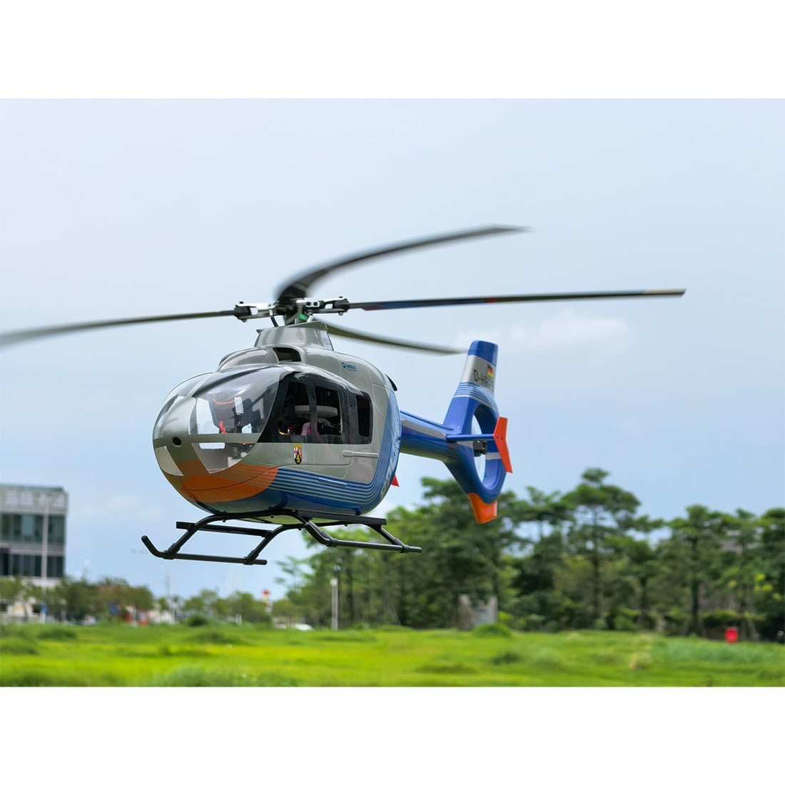 FLISHRC FL500 EC135 Super Scale 500 Size GPS RC Helicopter Model RTF with L7 Remote Controller - stirlingkit