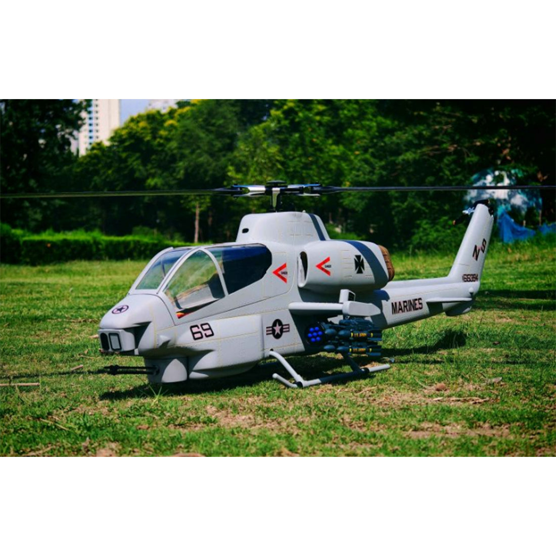 FLISHRC FL500 AH-1 Cobra 500-Class Large Scale GPS RC Helicopter Model with L7 Flight Controller 2.4G 6CH RTF - stirlingkit