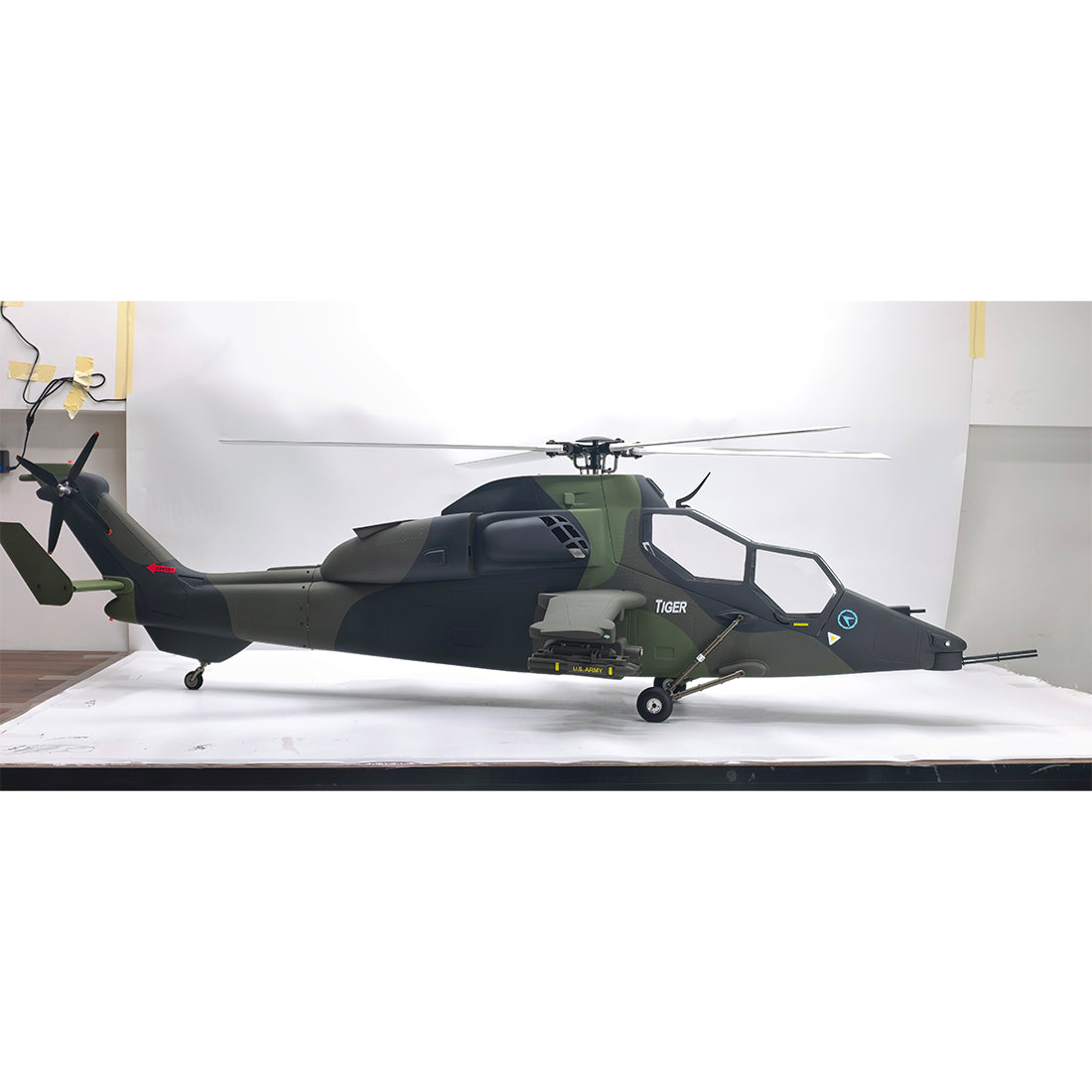 FLISHRC FL700 EC665 700-Class Super Large Scale GPS RC Helicopter Model with L7 Flight Controller - stirlingkit