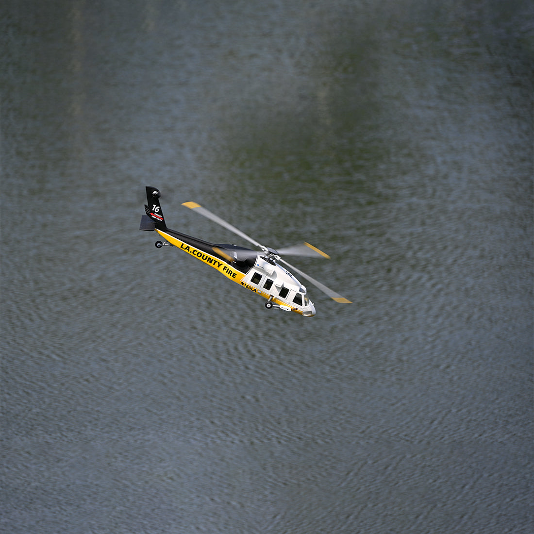 FLYWING UH-60L Black Hawk 2.4G 6CH 470-Class Large Scale RC GPS Helicopter Model with ACE Flight Controller