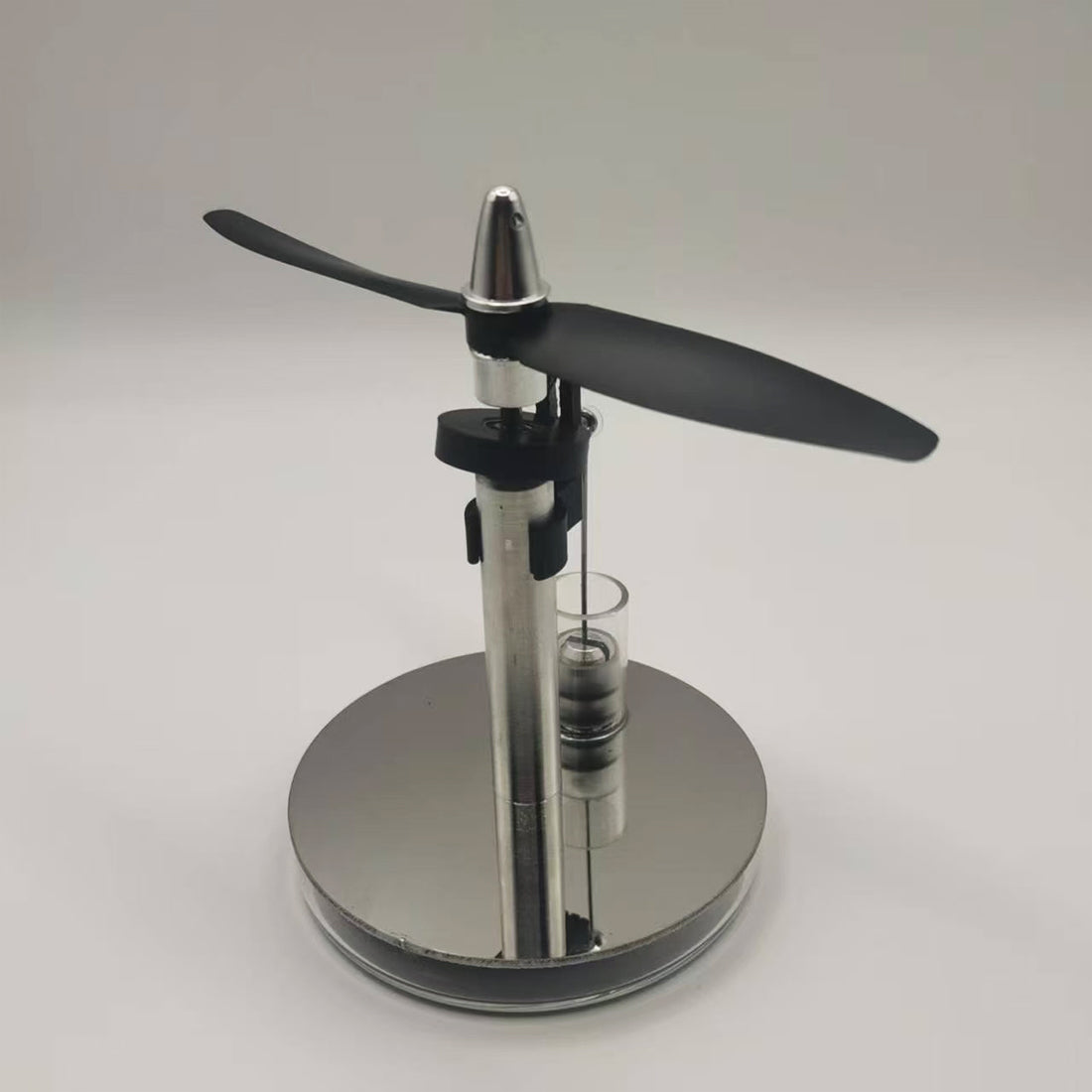 Low-Temperature Stirling Engine Model Coffe Cup Engine Model Helicopter Shape
