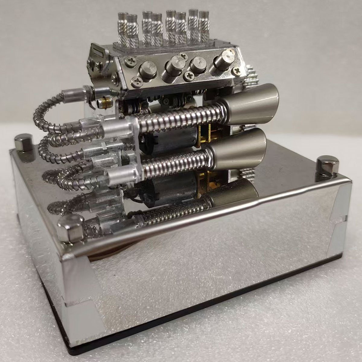 Mechanical Rhino Beetle Metal V8 Engine Model That Runs - stirlingkit