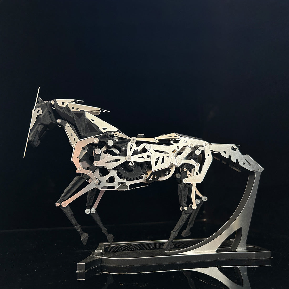 Mechanical Running Horse Metal Model Kits 165PCS Car Dashboard Ornament - stirlingkit
