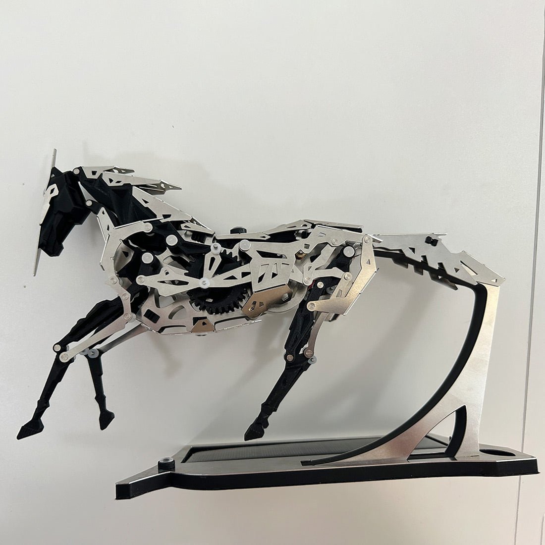 Mechanical Running Horse Metal Model Kits 165PCS Car Dashboard Ornament - stirlingkit