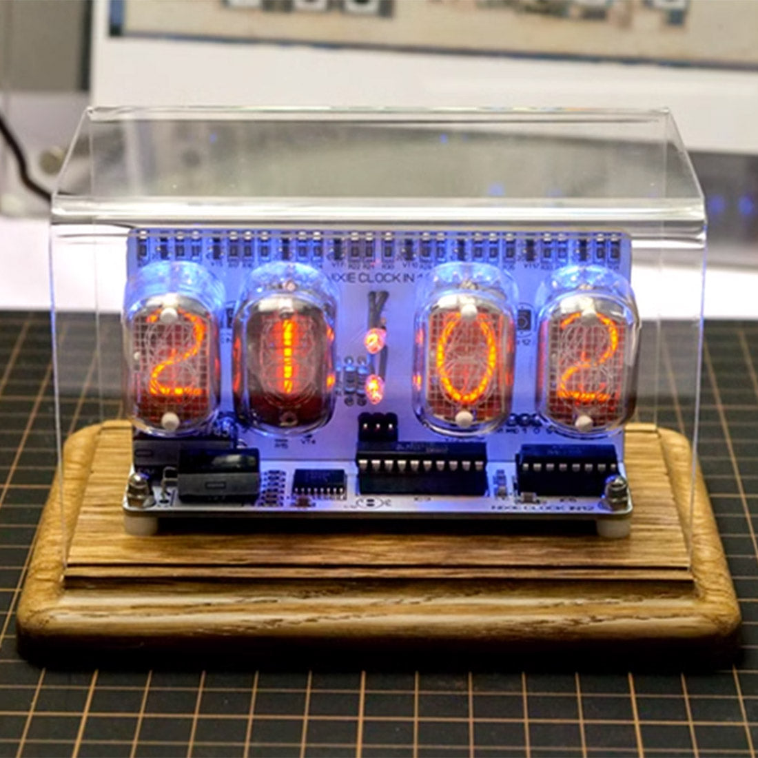 Nostalgic Nixie Tube Clock IN-12 Retro Electronic Clock - stirlingkit