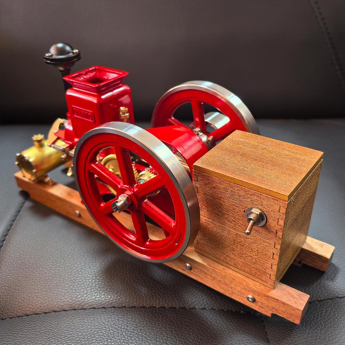 RETROL & OKMO B02 3.6cc Gas Hit and Miss Engine Model One-Key-Start Full Set RTR