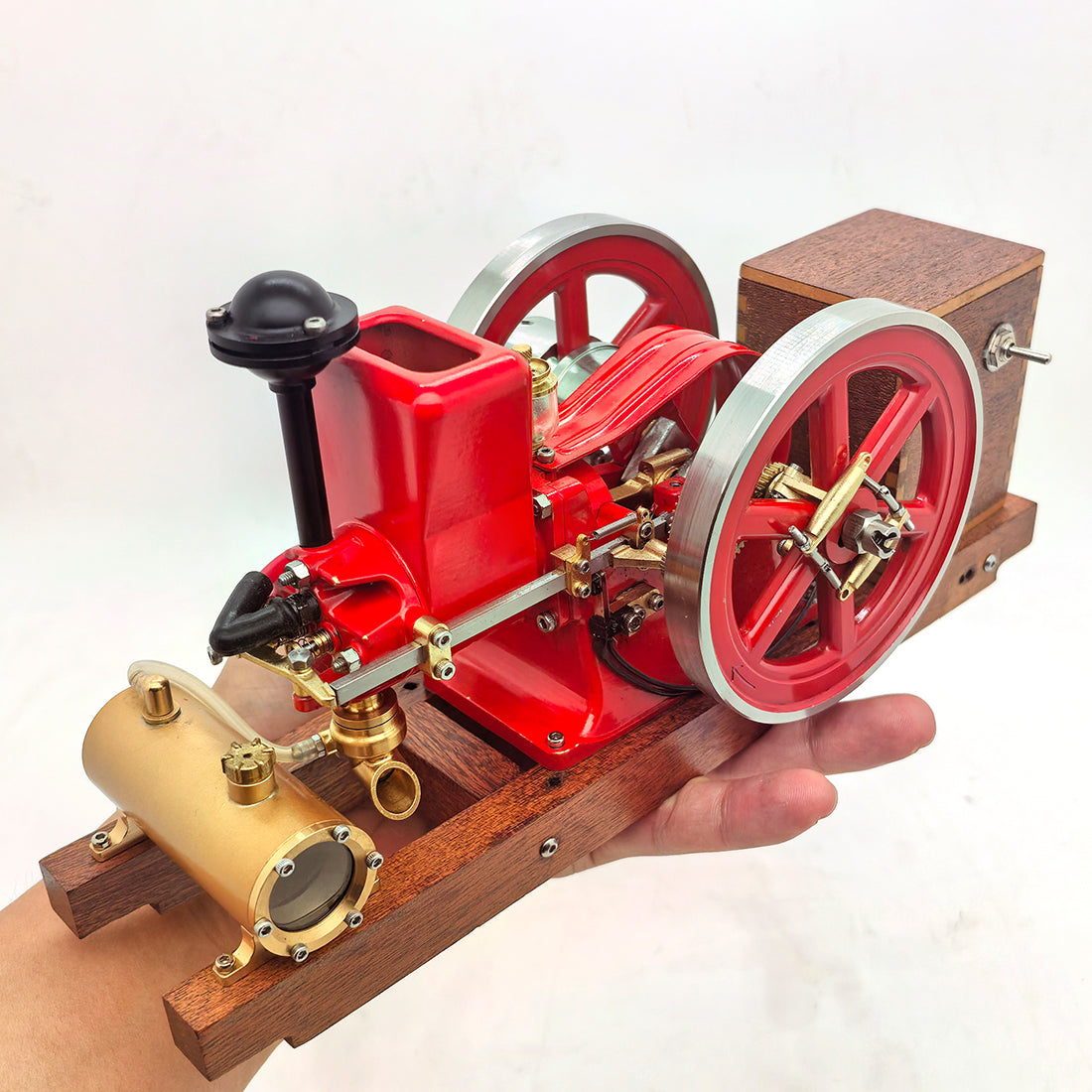 RETROL & OKMO B03 Hired Man Hit and Miss Engine Model RTR Water-cooled