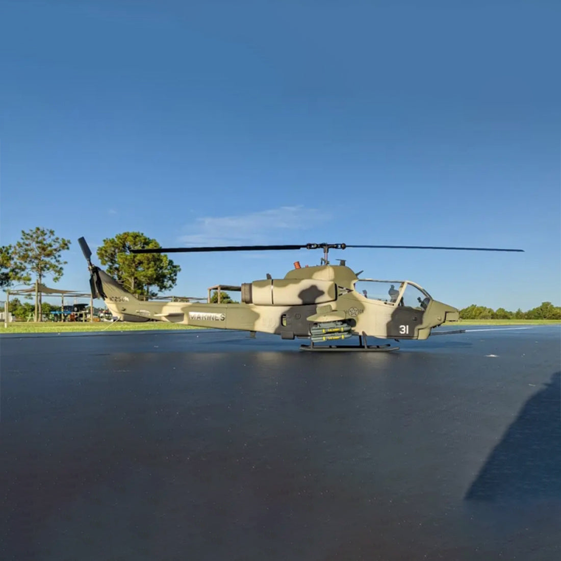 ROBAN AH-1 Cobra Super Large Scale GPS Helicopter 700 Size with H1 PRO Flight Controller 2.4G 6CH Camouflage Army Style - stirlingkit