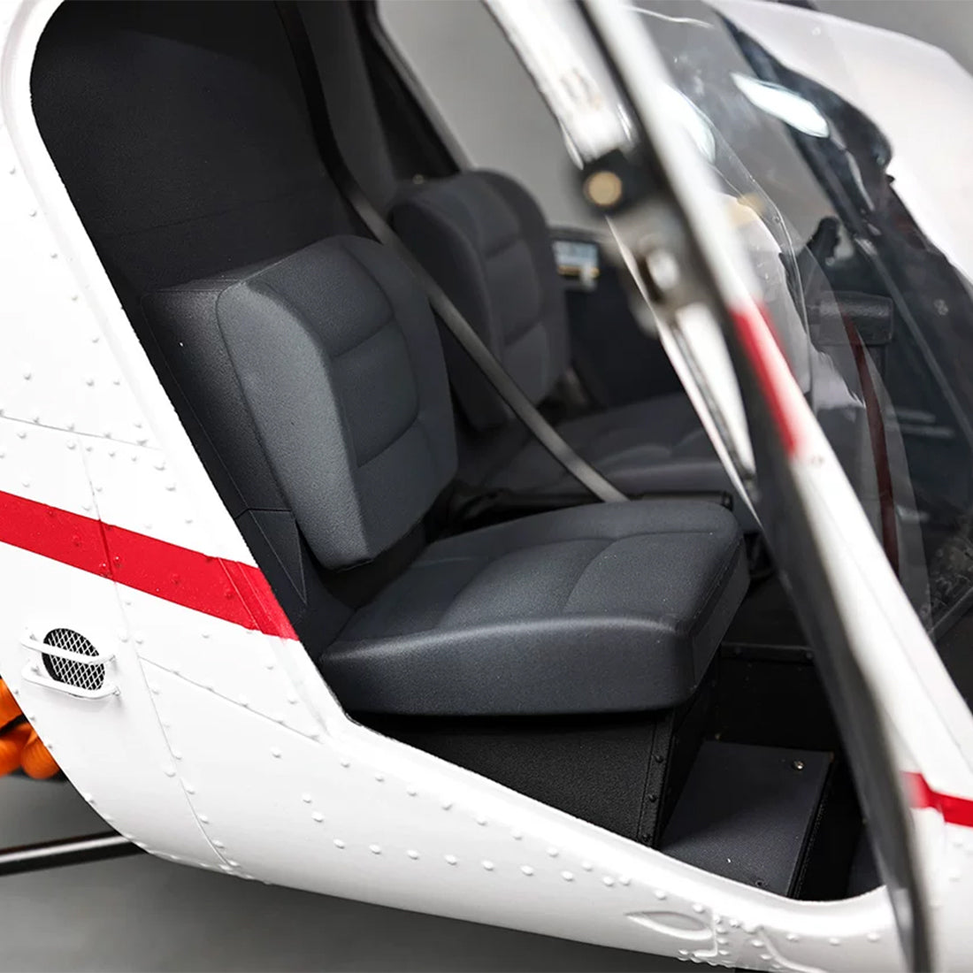 RVE R22 Robinson 700-Class Super Large Scale GPS RC Helicopter with H2 Flight Controller