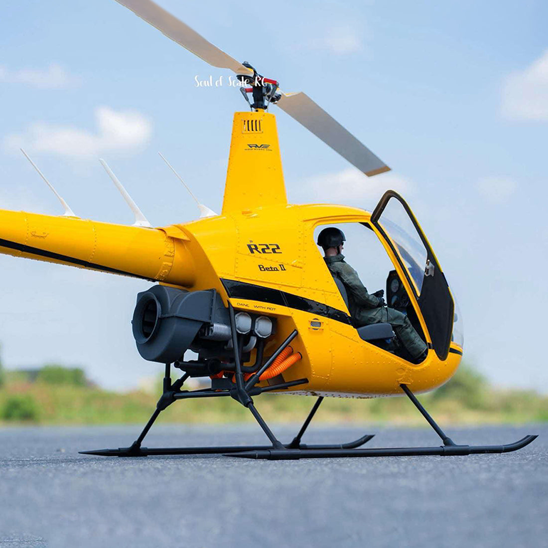 RVE R22 Robinson 700-Class Super Large Scale GPS RC Helicopter with H2 Flight Controller