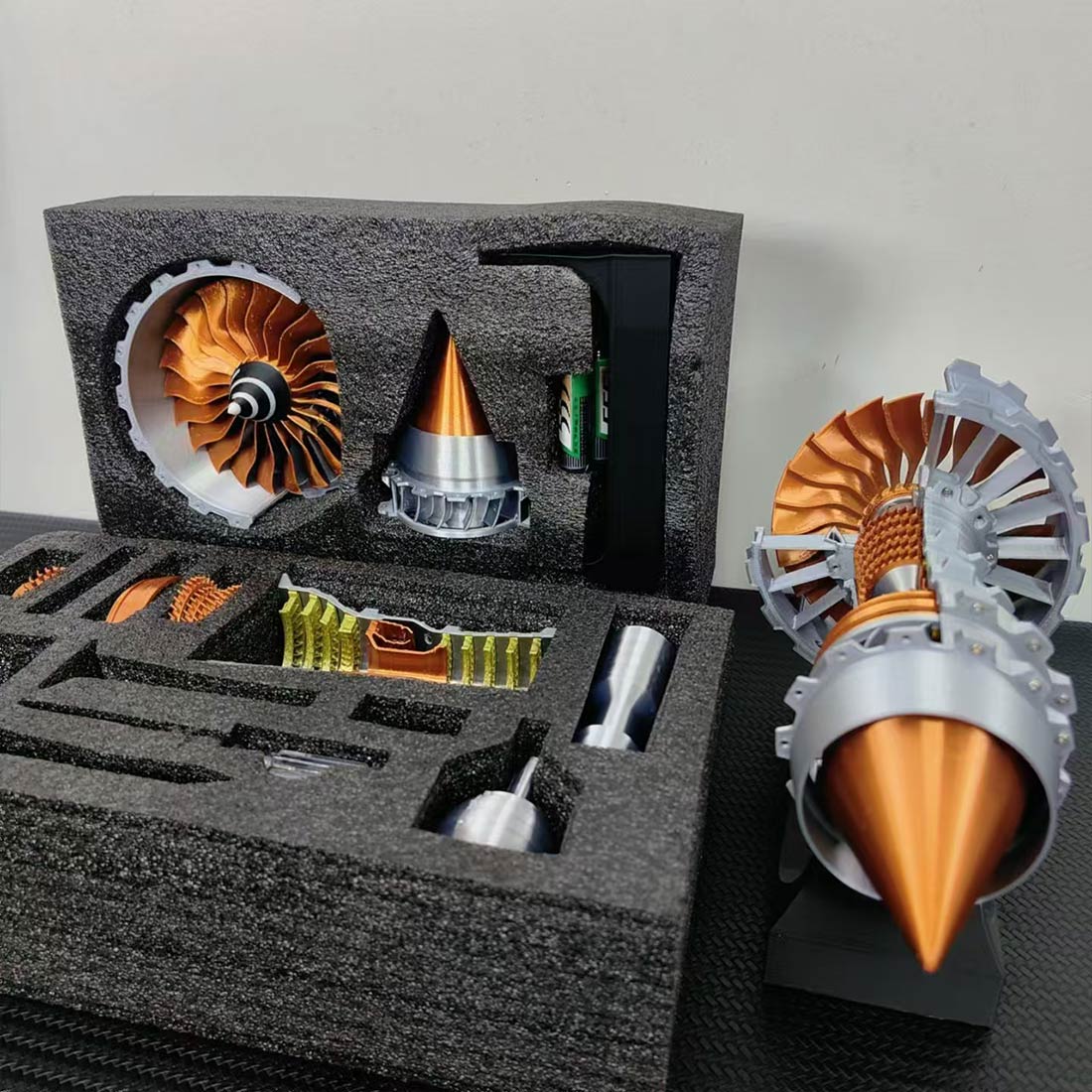 SKYMECHMAN TRENT 900 LED Turbofan Engine Model Building Kit Aircraft ...