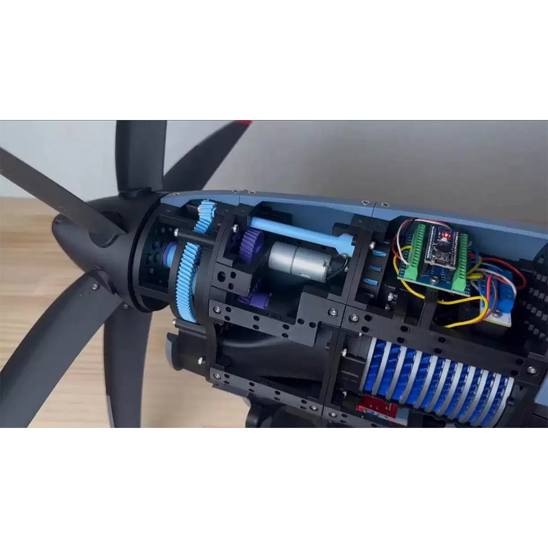 T-56 Huge Turboprop Engine Model Kits 3D Printing C-130 Military Transport Aircraft Engine Model Kits - stirlingkit