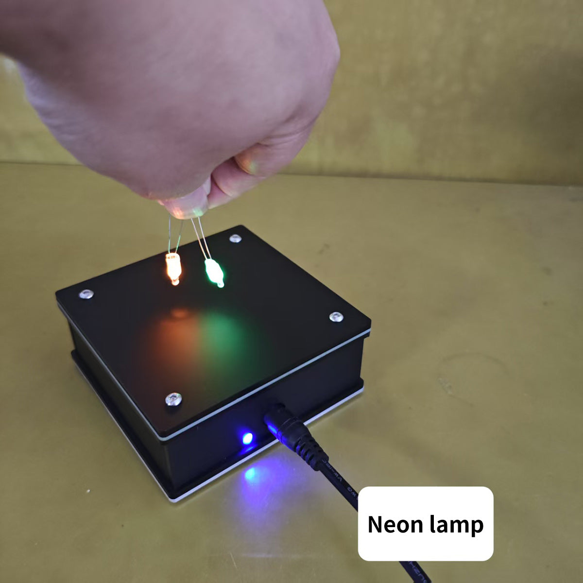 Wireless Flat Tesla Coil Lamp Base Lighting Device Tech Toy - stirlingkit