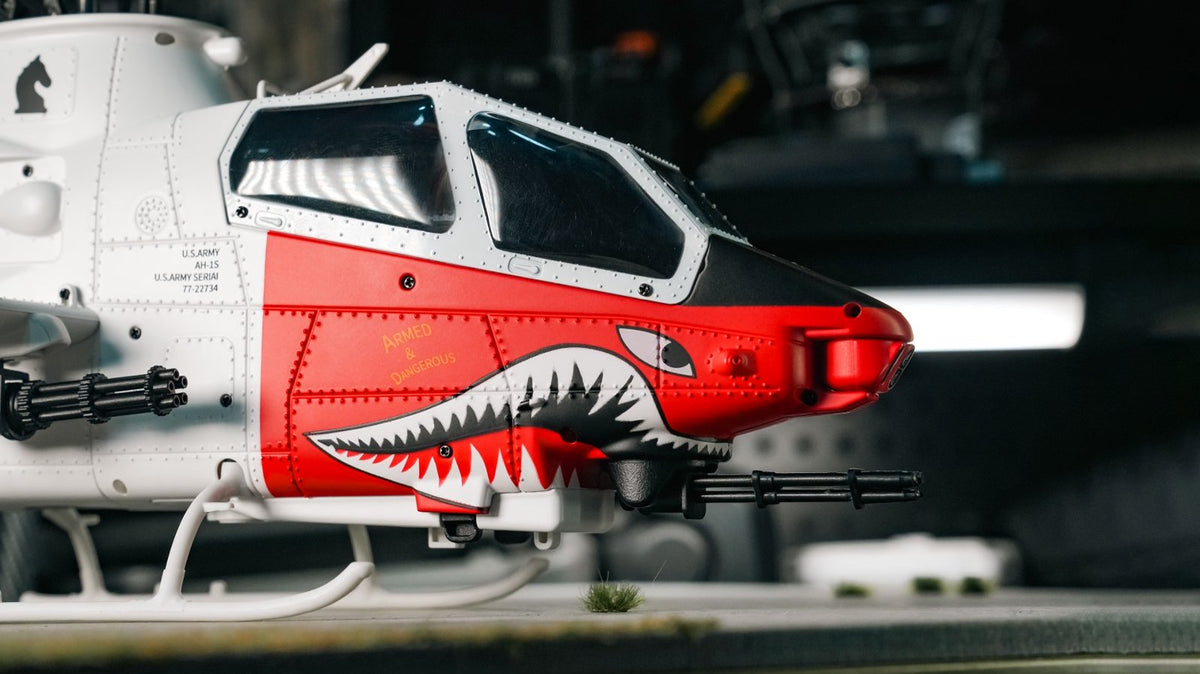 YU XIANG F112S AH-1 Cobra Attack RC Helicopter 2.4G 9CH 200 Class Military Airplane RTF - stirlingkit