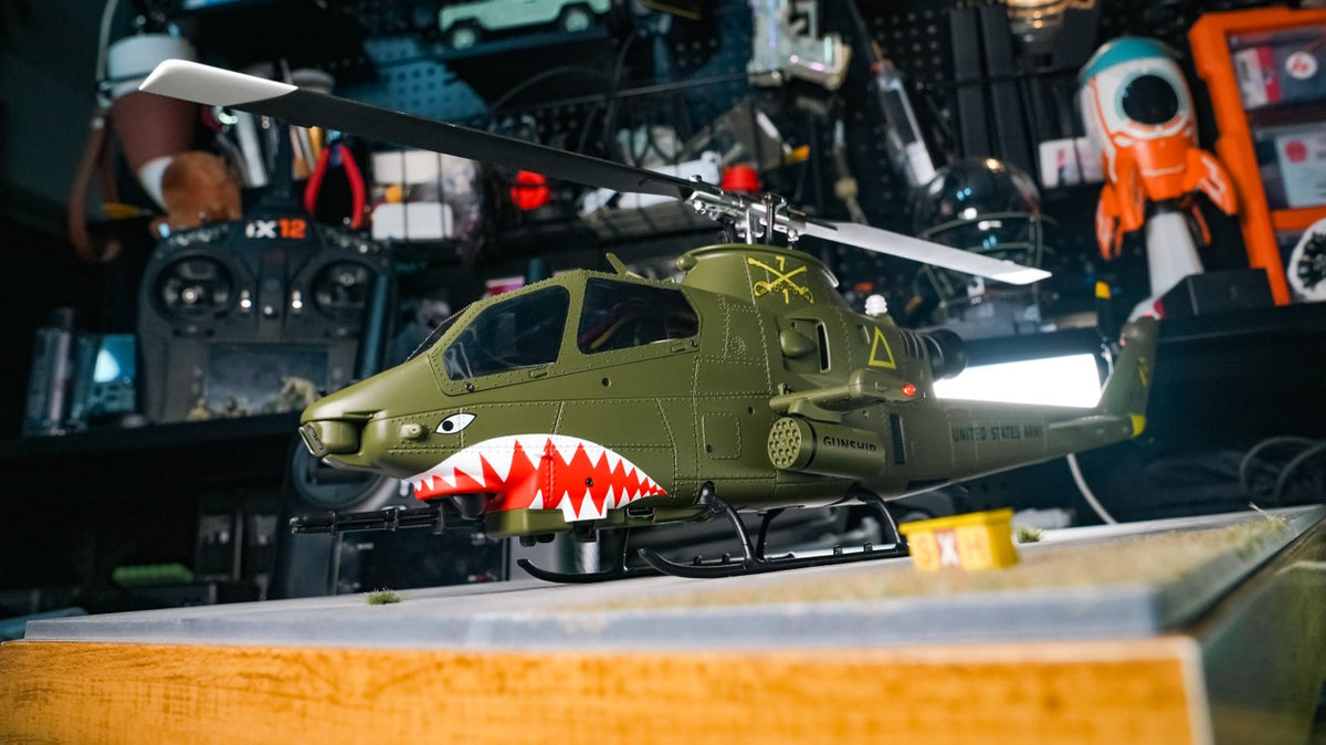 YU XIANG F112S AH-1 Cobra Attack RC Helicopter 2.4G 9CH 200 Class Military Airplane RTF - stirlingkit