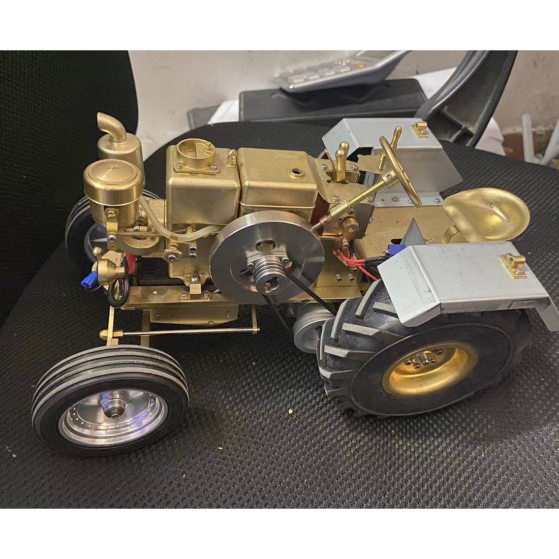 1.9cc Miniature Gasoline Model Engine Old Tractor Engine Four-stroke Water-cooled Internal Combustion Engine Model - stirlingkit