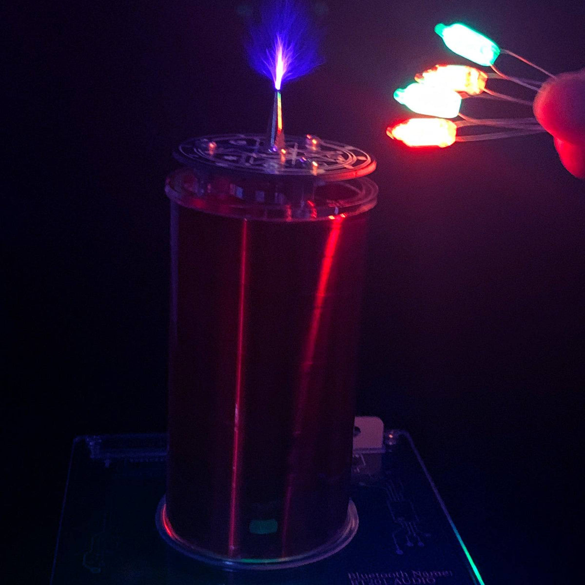 32v DC Bluetooth Square Wave Musical Tesla Coil with 20cm Arc - stirlingkit
