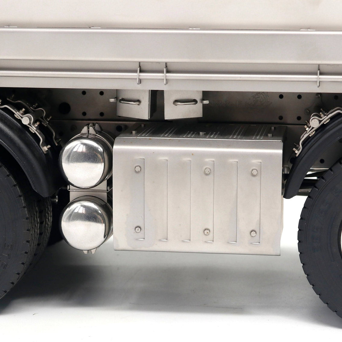 JDMODEL JDM-176 RC Dump Truck Vehicle Model with Hydraulic System RTR 1/14 8×8 - stirlingkit