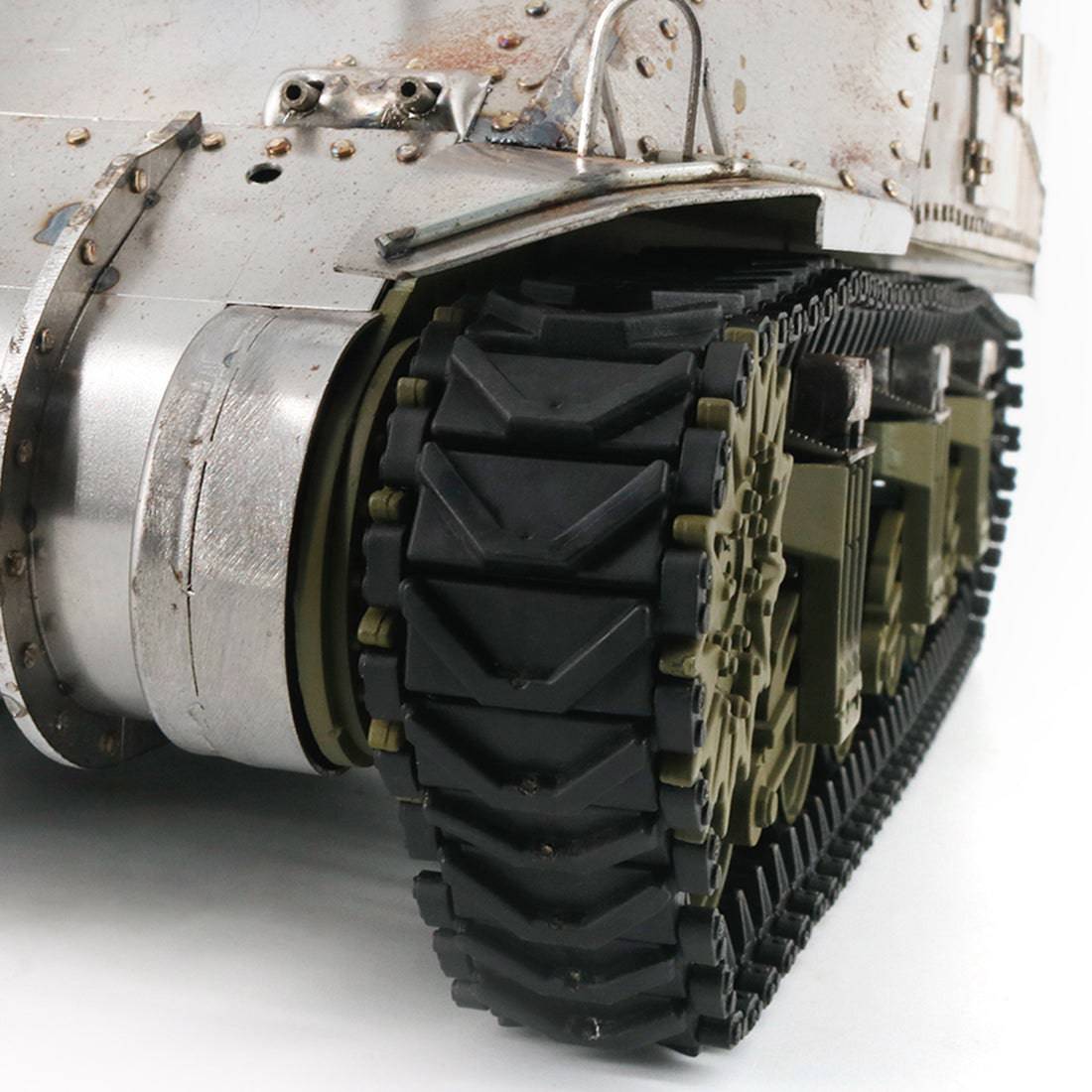 Premium 1/16 2.4G Simulation Metal RC WWII US Light Tank M3 Model Toy with Light & Sound - stirlingkit