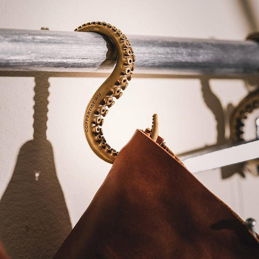 S Hook Octopus Décor - stirlingkit
